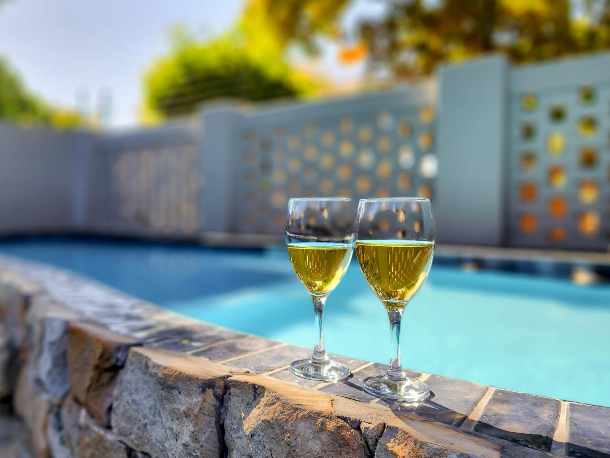 Branch & Vine Cottages - Constantia - Formerly Pinoak Cottages 开普敦 外观 照片